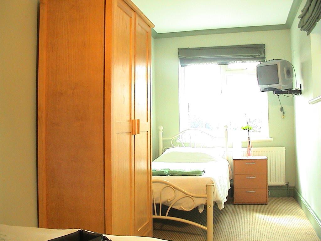 Furnival Lodge Слау Номер фото