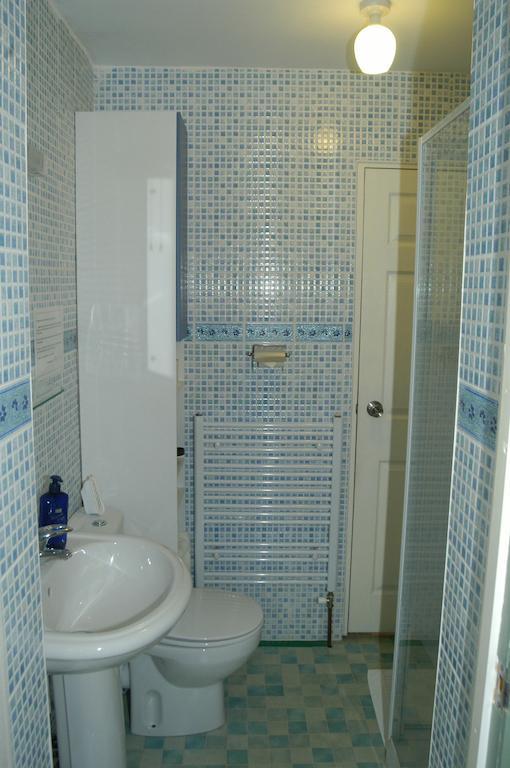 Furnival Lodge Слау Номер фото